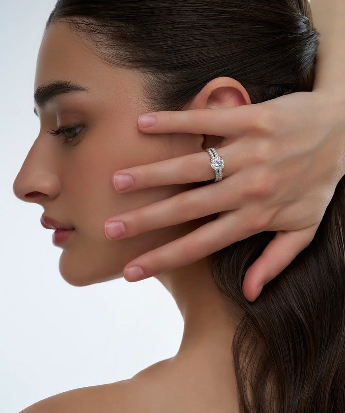 Round Solitaire Bridal Ring Set with Pavé Accent Band