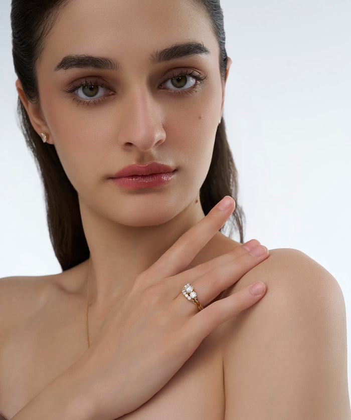 Round Lab Grown Diamond Three Stone Bridal Ring Set in Gold